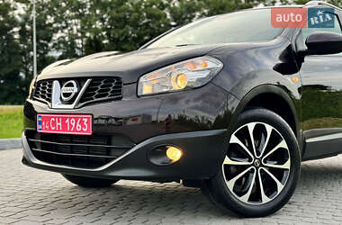Внедорожник / Кроссовер Nissan Qashqai 2012 в 