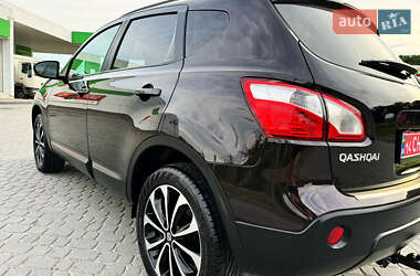 Внедорожник / Кроссовер Nissan Qashqai 2012 в 
