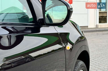 Внедорожник / Кроссовер Nissan Qashqai 2012 в 