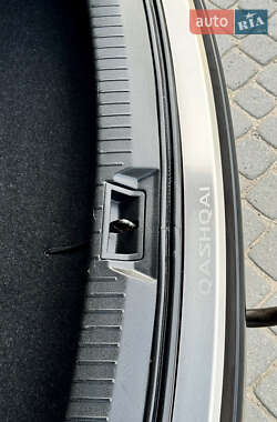 Внедорожник / Кроссовер Nissan Qashqai 2012 в 