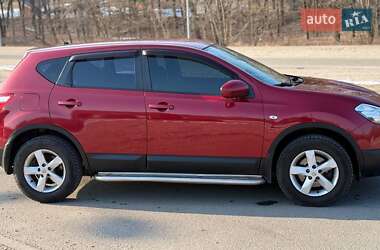 Внедорожник / Кроссовер Nissan Qashqai 2012 в 