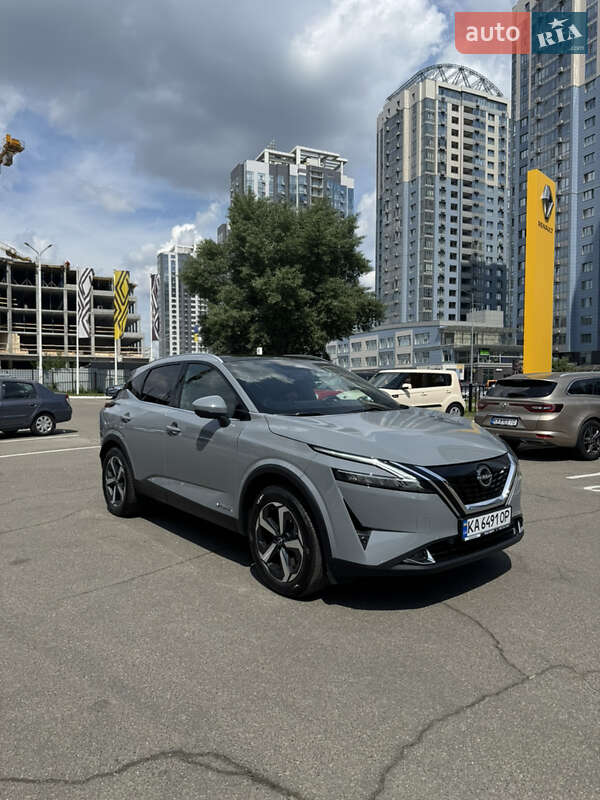 Позашляховик / Кросовер Nissan Qashqai 2023 в 