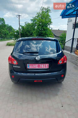 Внедорожник / Кроссовер Nissan Qashqai 2008 в 