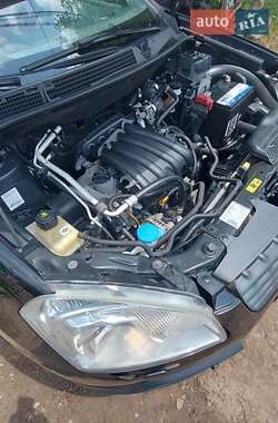 Внедорожник / Кроссовер Nissan Qashqai 2008 в 