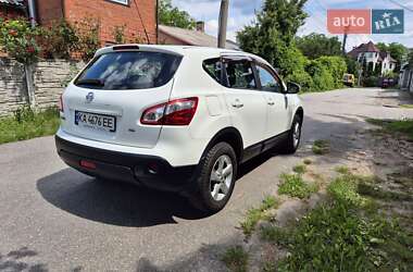 Позашляховик / Кросовер Nissan Qashqai 2011 в 