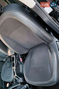 Позашляховик / Кросовер Nissan Qashqai 2013 в 