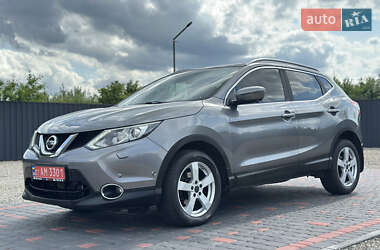 Внедорожник / Кроссовер Nissan Qashqai 2014 в 