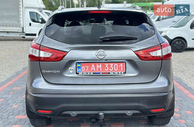 Внедорожник / Кроссовер Nissan Qashqai 2014 в 