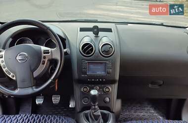 Внедорожник / Кроссовер Nissan Qashqai 2009 в 