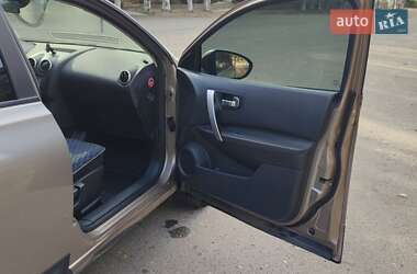 Внедорожник / Кроссовер Nissan Qashqai 2009 в 