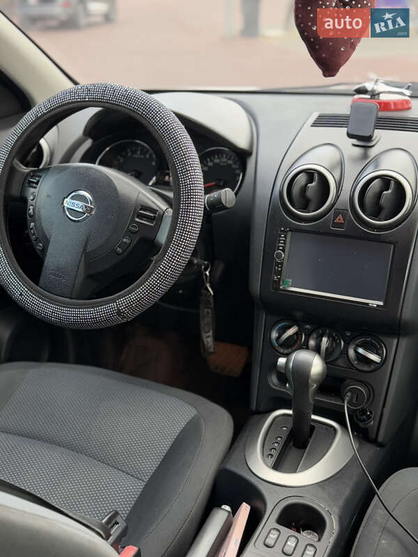 Внедорожник / Кроссовер Nissan Qashqai 2013 в Сарнах