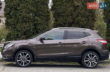 Позашляховик / Кросовер Nissan Qashqai 2014 в 