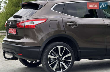 Позашляховик / Кросовер Nissan Qashqai 2014 в 