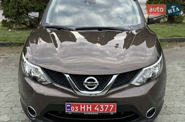 Позашляховик / Кросовер Nissan Qashqai 2014 в 