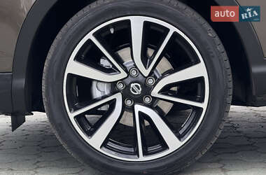 Позашляховик / Кросовер Nissan Qashqai 2014 в 