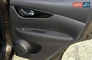 Позашляховик / Кросовер Nissan Qashqai 2014 в 