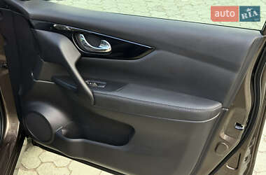 Позашляховик / Кросовер Nissan Qashqai 2014 в 
