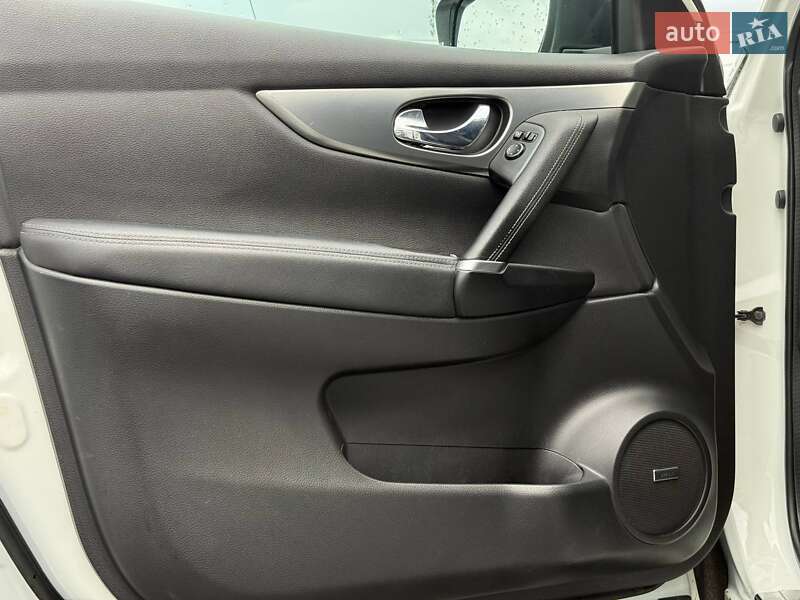 Внедорожник / Кроссовер Nissan Qashqai 2017 в Ровно фото 16 Внедорожник / Кроссовер Nissan Qashqai 2017 в Ровно