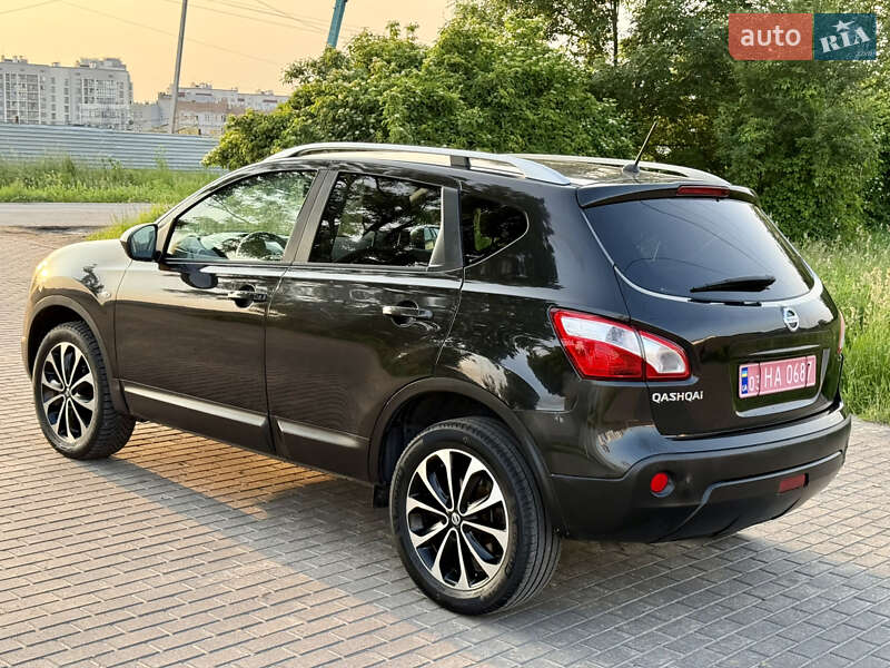 Позашляховик / Кросовер Nissan Qashqai 2012 в Вінниці