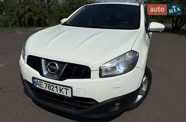 Внедорожник / Кроссовер Nissan Qashqai 2013 в 