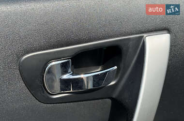 Внедорожник / Кроссовер Nissan Qashqai 2013 в 