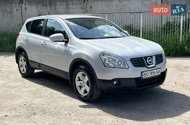 Внедорожник / Кроссовер Nissan Qashqai 2007 в 