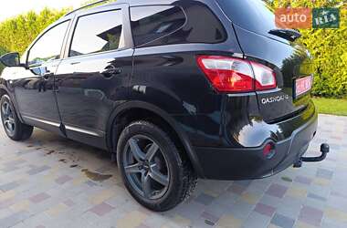 Внедорожник / Кроссовер Nissan Qashqai 2014 в 
