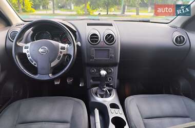 Внедорожник / Кроссовер Nissan Qashqai 2011 в 