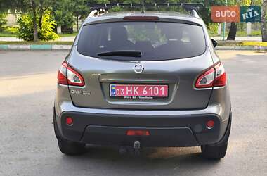 Внедорожник / Кроссовер Nissan Qashqai 2011 в 