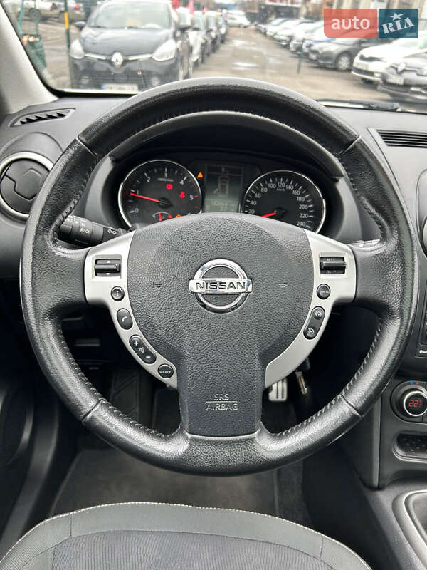 Внедорожник / Кроссовер Nissan Qashqai 2012 в Сумах