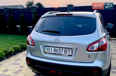 Внедорожник / Кроссовер Nissan Qashqai 2012 в 