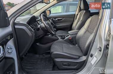 Внедорожник / Кроссовер Nissan Qashqai 2015 в 