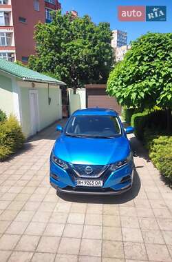 Внедорожник / Кроссовер Nissan Qashqai 2019 в Черноморске