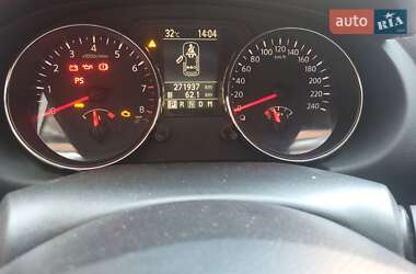 Внедорожник / Кроссовер Nissan Qashqai 2010 в 