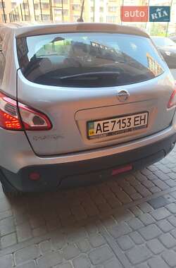Внедорожник / Кроссовер Nissan Qashqai 2010 в 