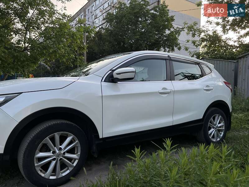 Внедорожник / Кроссовер Nissan Qashqai 2015 в Кропивницком