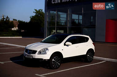 Внедорожник / Кроссовер Nissan Qashqai 2009 в 