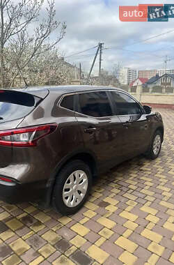 Позашляховик / Кросовер Nissan Qashqai 2018 в 