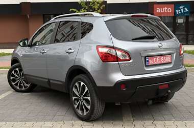 Внедорожник / Кроссовер Nissan Qashqai 2010 в 