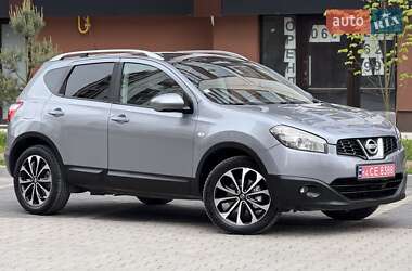 Внедорожник / Кроссовер Nissan Qashqai 2010 в 