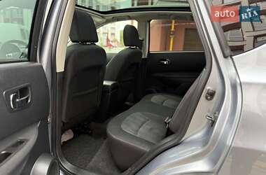 Внедорожник / Кроссовер Nissan Qashqai 2010 в 