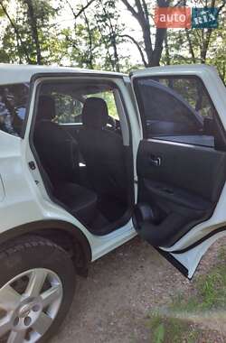 Внедорожник / Кроссовер Nissan Qashqai 2012 в 