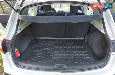 Внедорожник / Кроссовер Nissan Qashqai 2012 в 