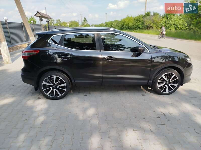 Внедорожник / Кроссовер Nissan Qashqai 2016 в Красилове