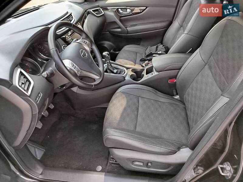 Внедорожник / Кроссовер Nissan Qashqai 2016 в Красилове