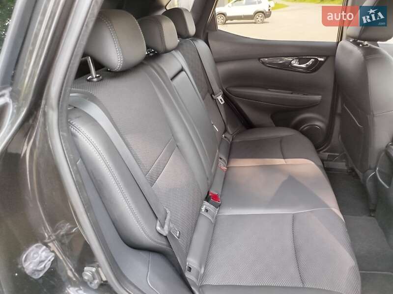 Внедорожник / Кроссовер Nissan Qashqai 2016 в Красилове