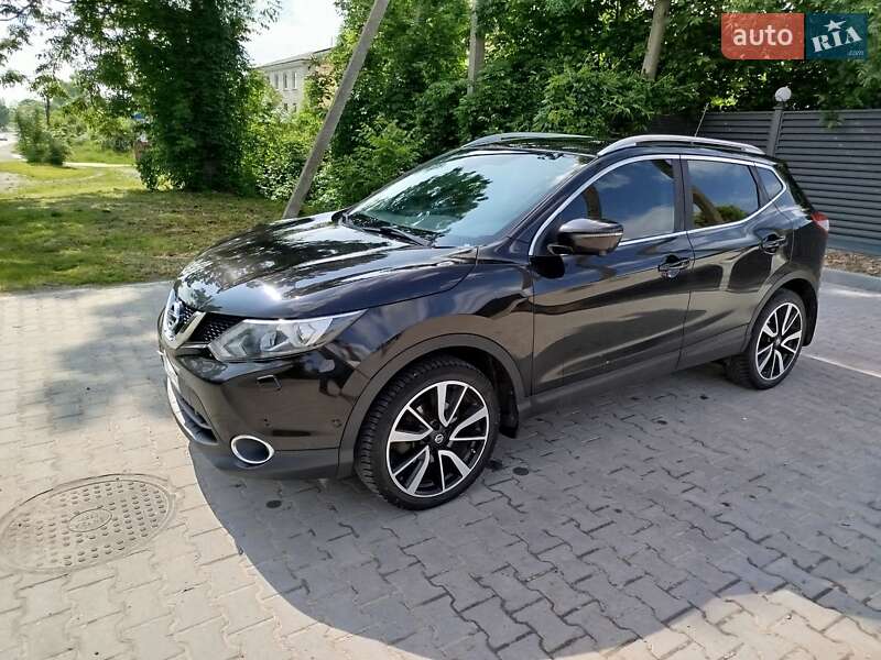Внедорожник / Кроссовер Nissan Qashqai 2016 в Красилове