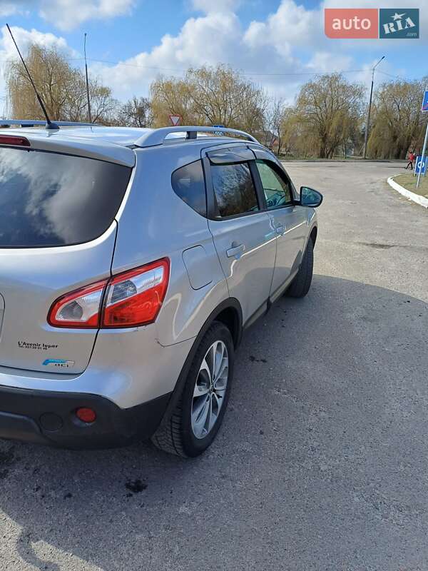 Внедорожник / Кроссовер Nissan Qashqai 2010 в Сарнах фото 2 Внедорожник / Кроссовер Nissan Qashqai 2010 в Сарнах