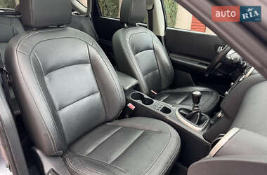 Внедорожник / Кроссовер Nissan Qashqai 2011 в 