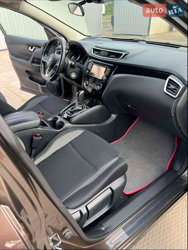 Внедорожник / Кроссовер Nissan Qashqai 2018 в Александрие